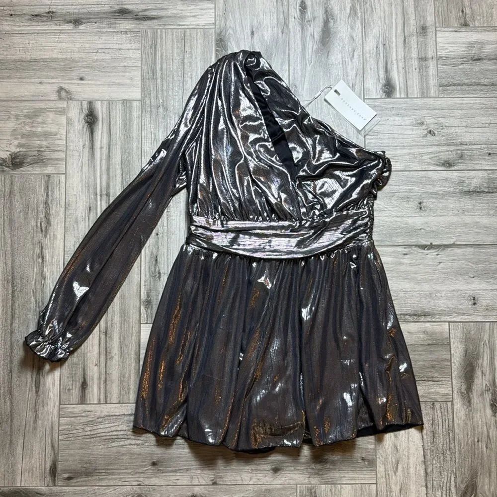 Endless Rose Women's Metallic Silver One-shoulder Cutout Romper Large NWT